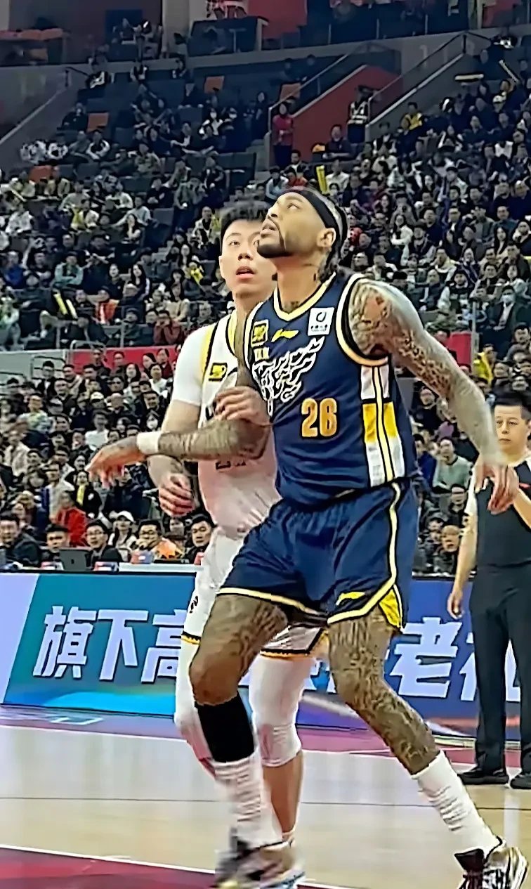 老将球员成为球队核心，带领年轻后辈